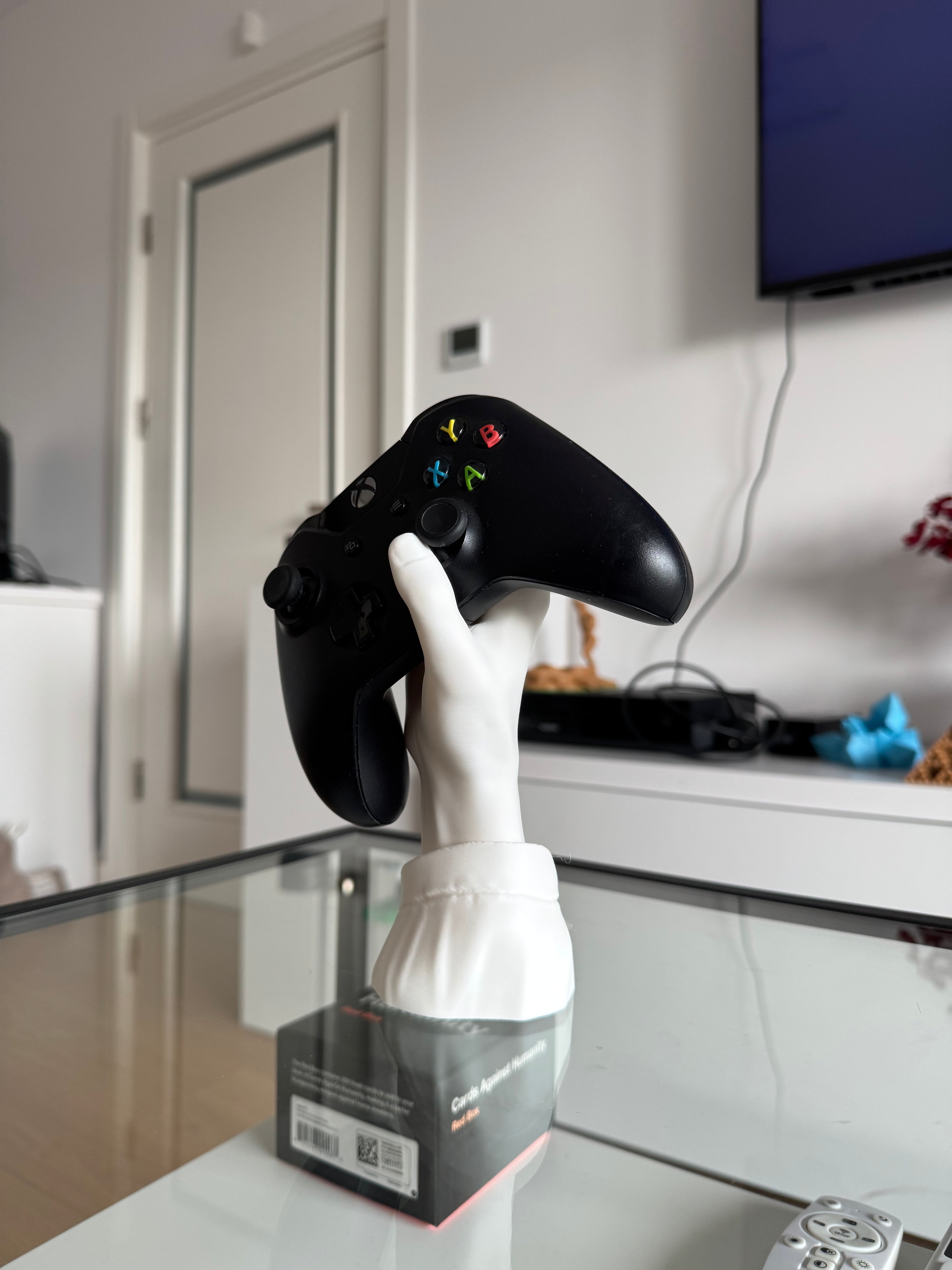 Hand-Shaped Controller Stand