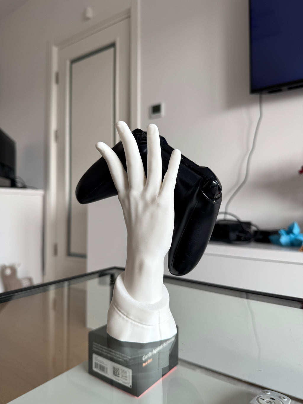 Hand-Shaped Controller Stand