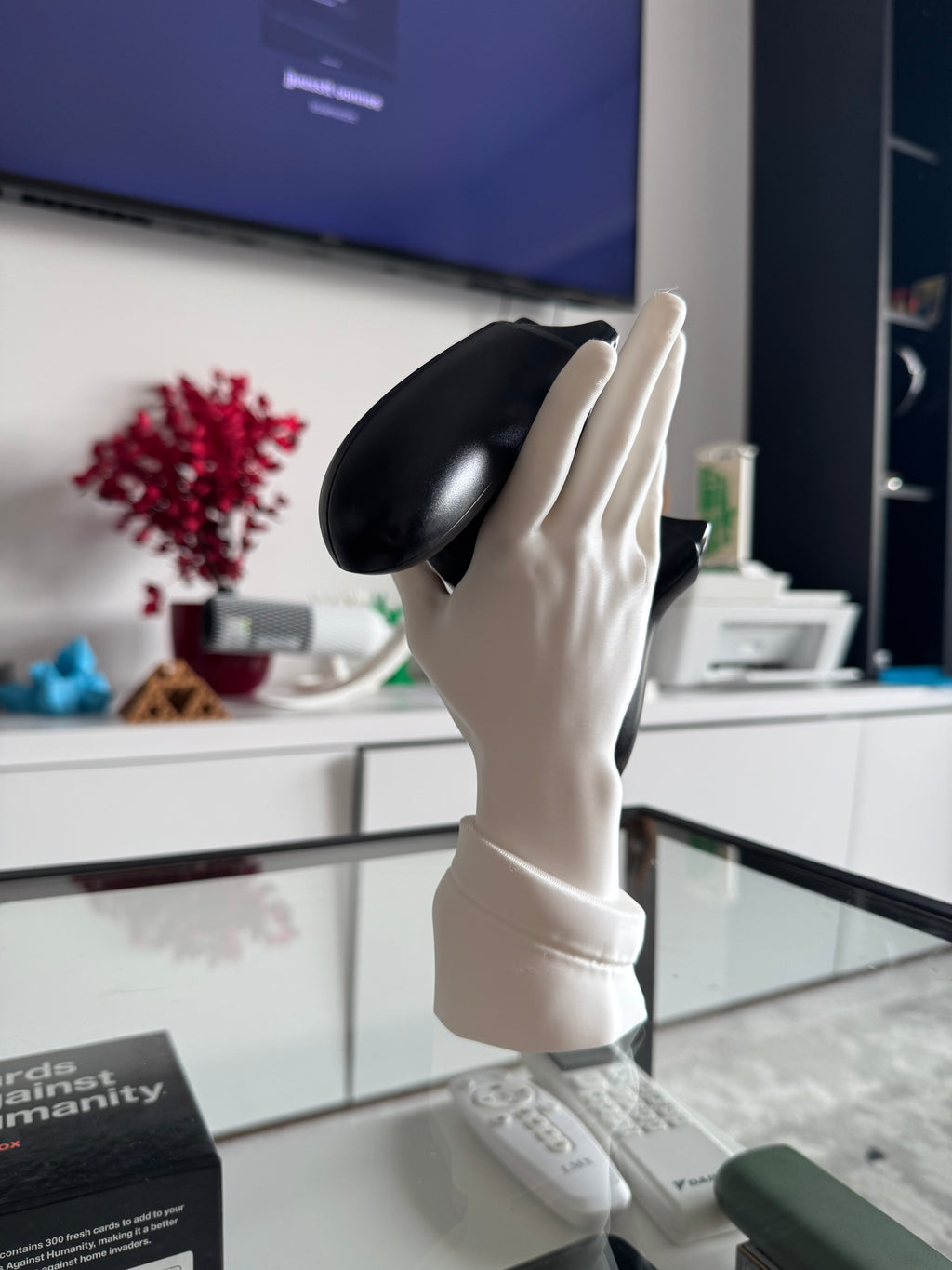 Hand-Shaped Controller Stand